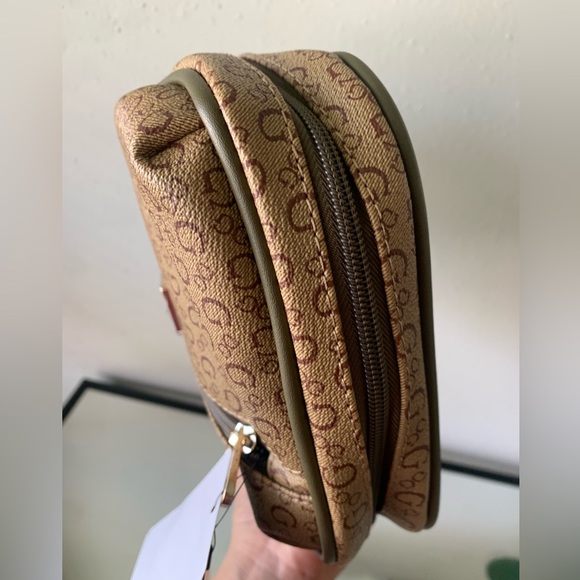 NWT GUESS tech organizer - Picture 6 of 12